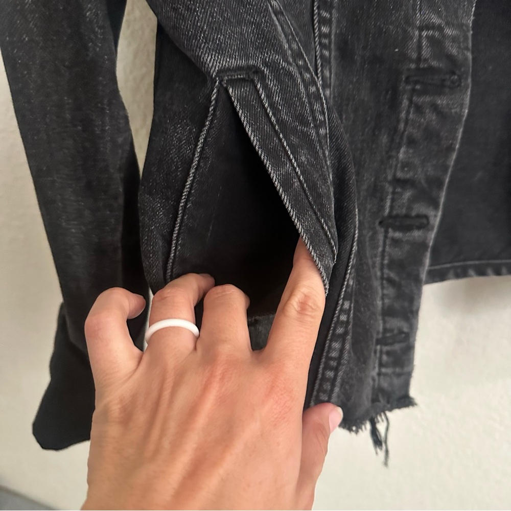 Blank NYC Charcoal Distressed Raw Hem Denim Jean Jacket size xs - Picture 5 of 7